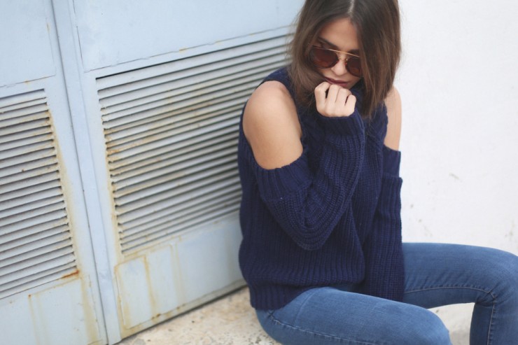 off-shoulders sweater